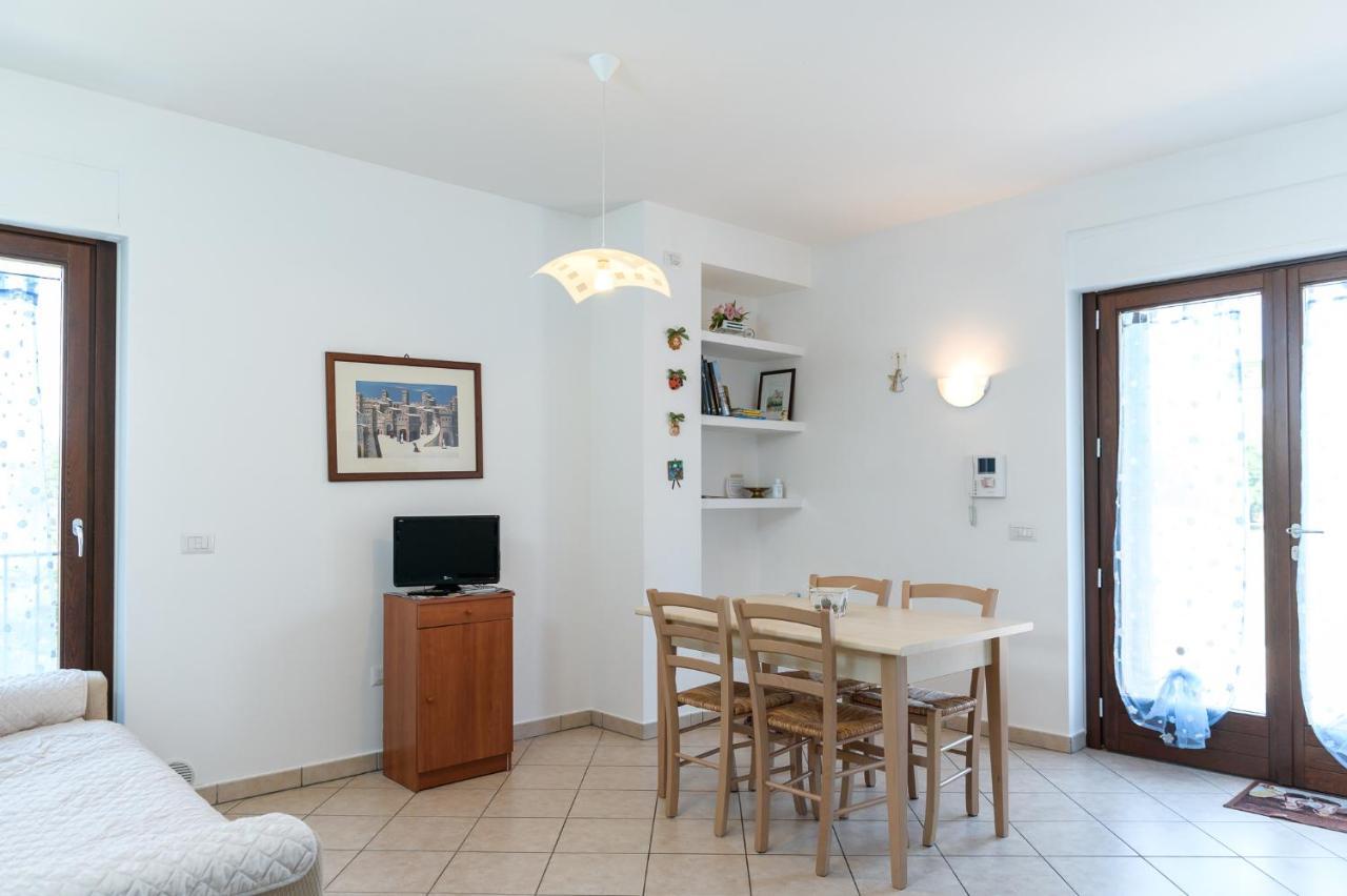 Residenza Il Rivo Lägenhet Rivotorto Exteriör bild